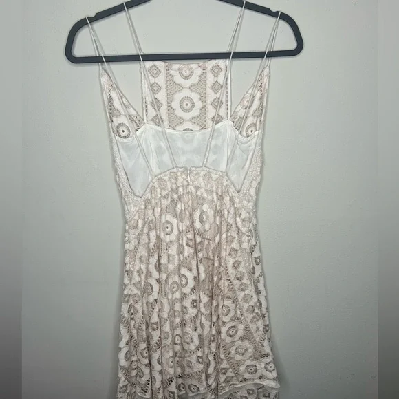 Free People Lace Just Like Honey Ivory Nude Boho Bridal Shower Dress Size 6 - Picture 7 of 15